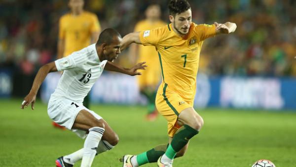Mat Leckie on the ball for the Socceroos against Jordan in March.