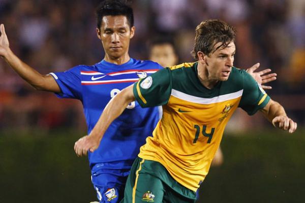 Qantas Socceroos into final stage