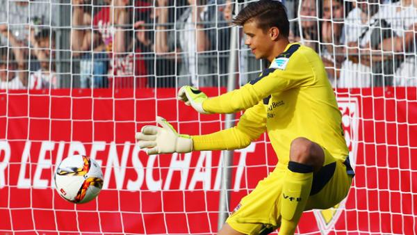 Mitch Langerak is edging closer to a return with VFB Stuttgart.