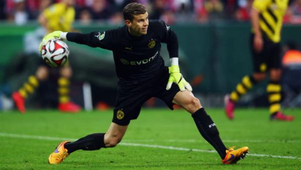 Goalkeeper Mitch Langerak in last season's German Cup semi-final against Bayern Munich.