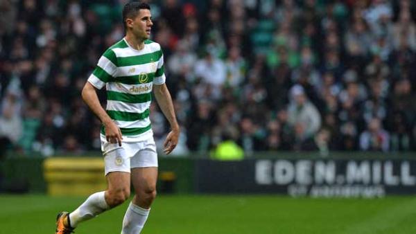 Tom Rogic's Celtic have progressed to the next round of UEFA Champions League qualifying after a win over Alex Gersbach's Rosenborg.