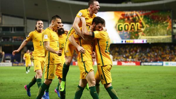 Ange Postecoglou has named a 30-man Socceroos squad for World Cup Qualifiers against Japan and Thailand.