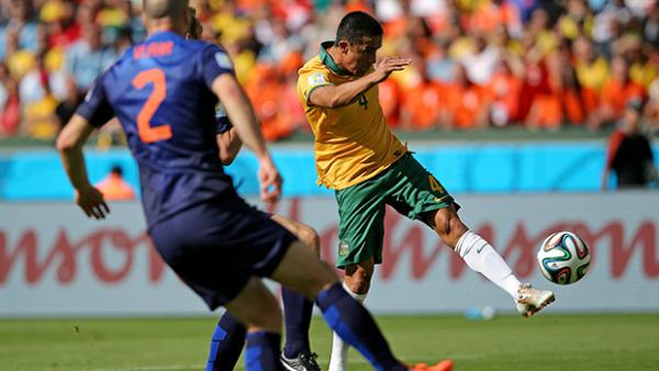 Cahill scores a stunning volley against the Netherlands in Porto Alegre.