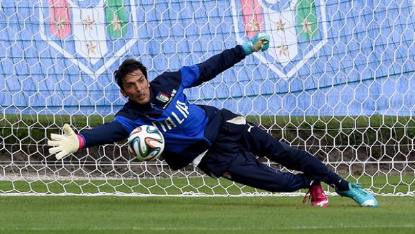 Italy and Juventus goalkeeper Gianluigi Buffon in training at the World Cup.