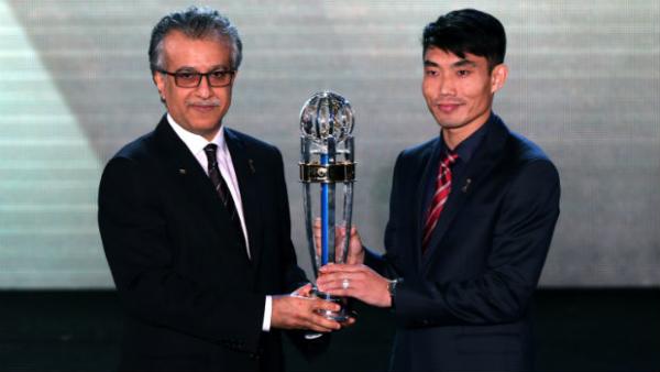 China captain Zheng Zhi was crowned the 2013 AFC player of the year.