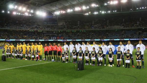 Australia and Japan before kick-off in their WCQ in Melbourne on Tuesday night.